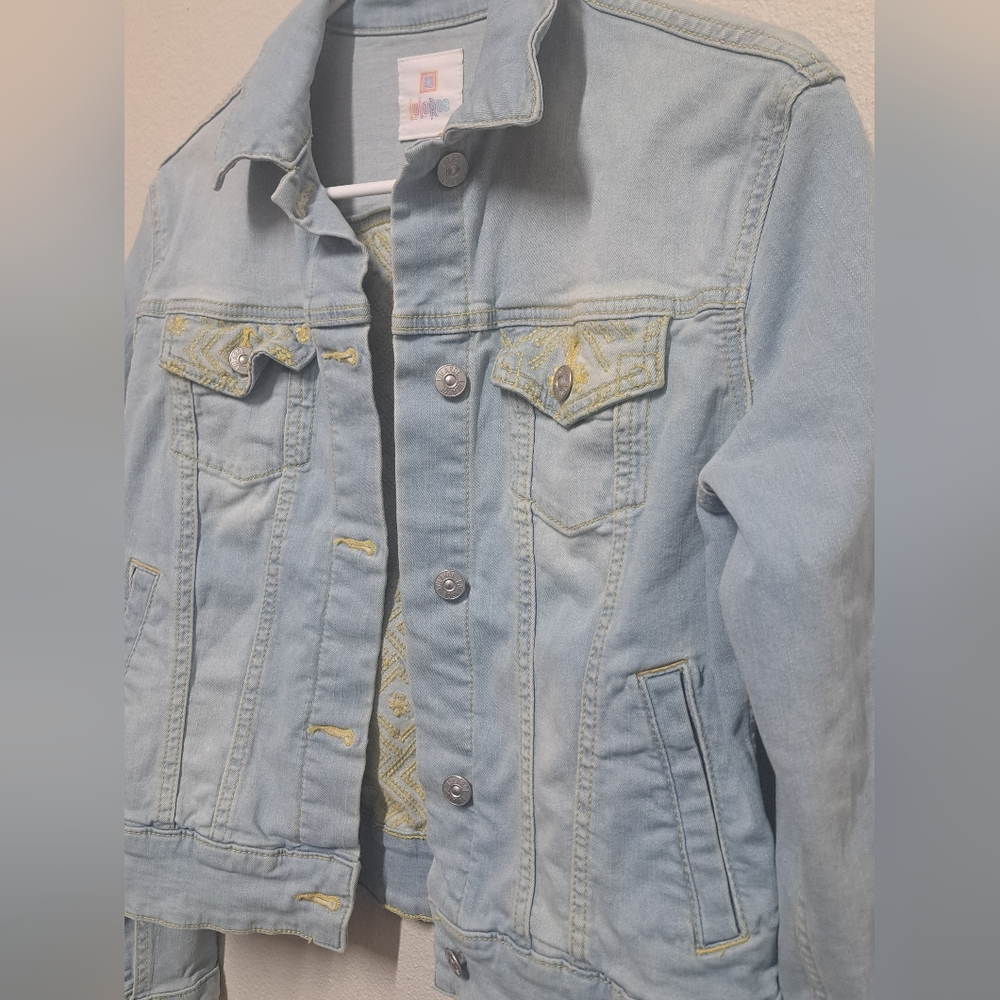 LuLaRoe Denim Jacket Women Size Small Light Wash Embroidered Jean Trucker Jacket - Picture 5 of 10